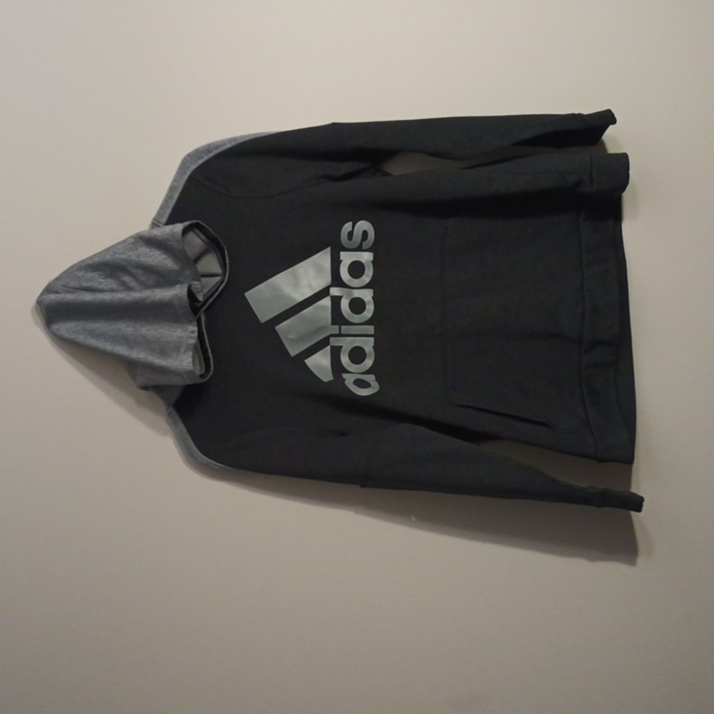 Adidas Sweatshirt